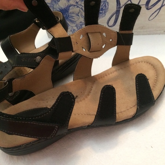 Earth Origins Leather Adjustable Sandals - Katrice - Picture 8 of 8